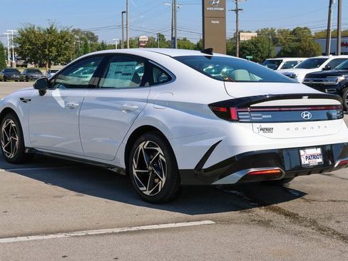 New 2026 Hyundai Sonata SEL image 3