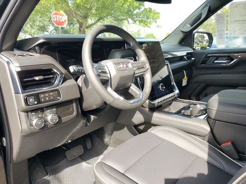 New 2026 GMC Yukon Elevation image 10