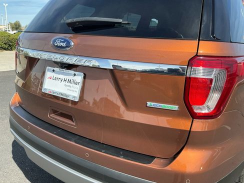 Used 2017 Ford Explorer XLT w/ Equipment Group 202A image 24