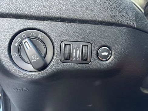 Used 2017 Dodge Charger SXT w/ Navigation & Travel Group RWD image 24