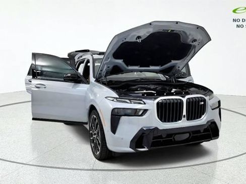 Used 2026 BMW X7 M60i AWD/4WD image 12