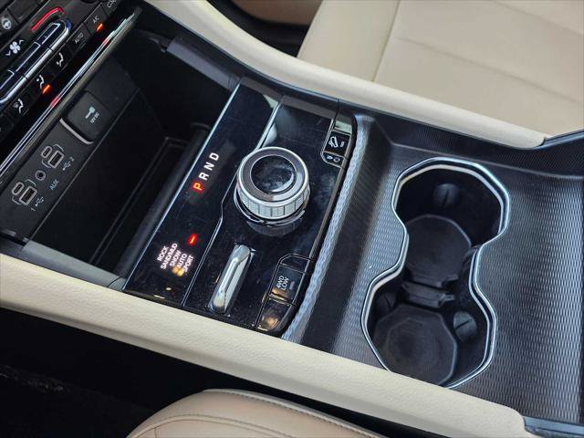 Used 2024 Jeep Grand Cherokee Limited 4xe AWD/4WD image 30