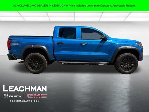Used 2023 Chevrolet Colorado Trail Boss w/ Advanced Trailering Package AWD/4WD image 2