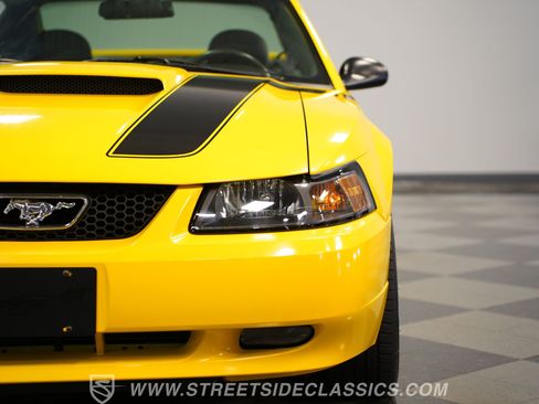 Used 2004 Ford Mustang GT RWD image 21