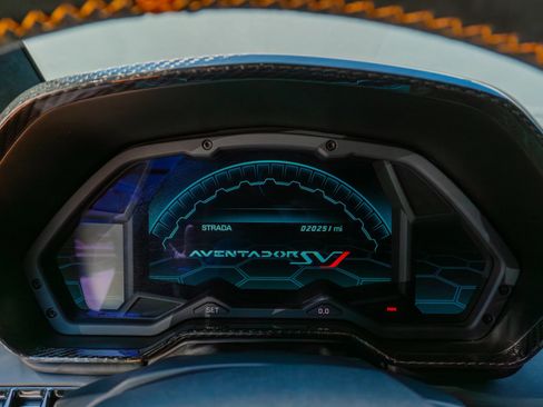Used 2019 Lamborghini Aventador SVJ AWD/4WD image 63