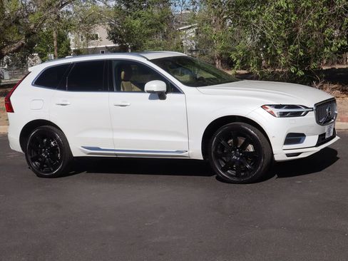 Used 2019 Volvo XC60 T5 Inscription w/ Protection Package AWD/4WD image 2