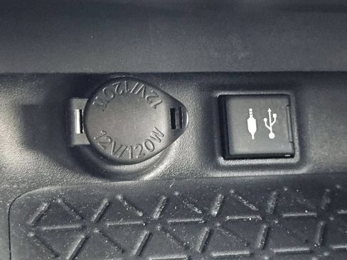 Used 2019 Toyota RAV4 XLE Premium w/ Cold Weather Package AWD/4WD image 16