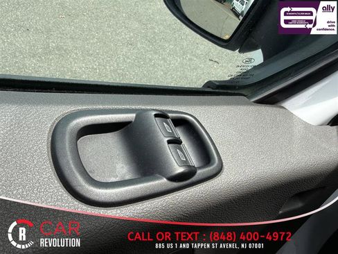 Used 2023 Ford Transit 250 Medium Roof AWD image 21