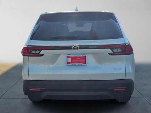 Certified 2026 Toyota Grand Highlander FWD image 4