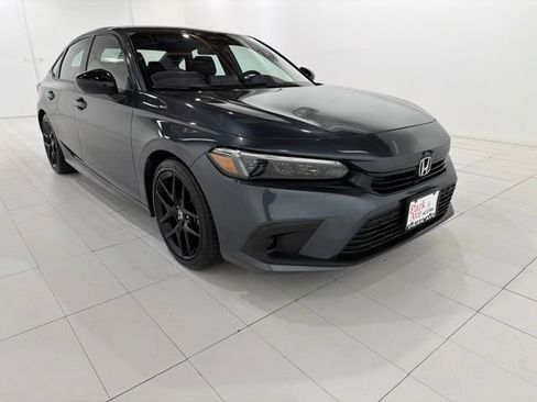 Used 2024 Honda Civic Sport image 7