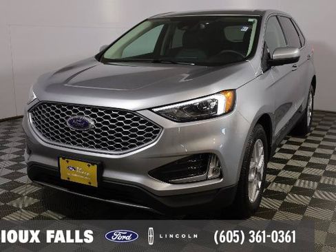 Certified 2024 Ford Edge SEL w/ Convenience Package AWD/4WD image 1