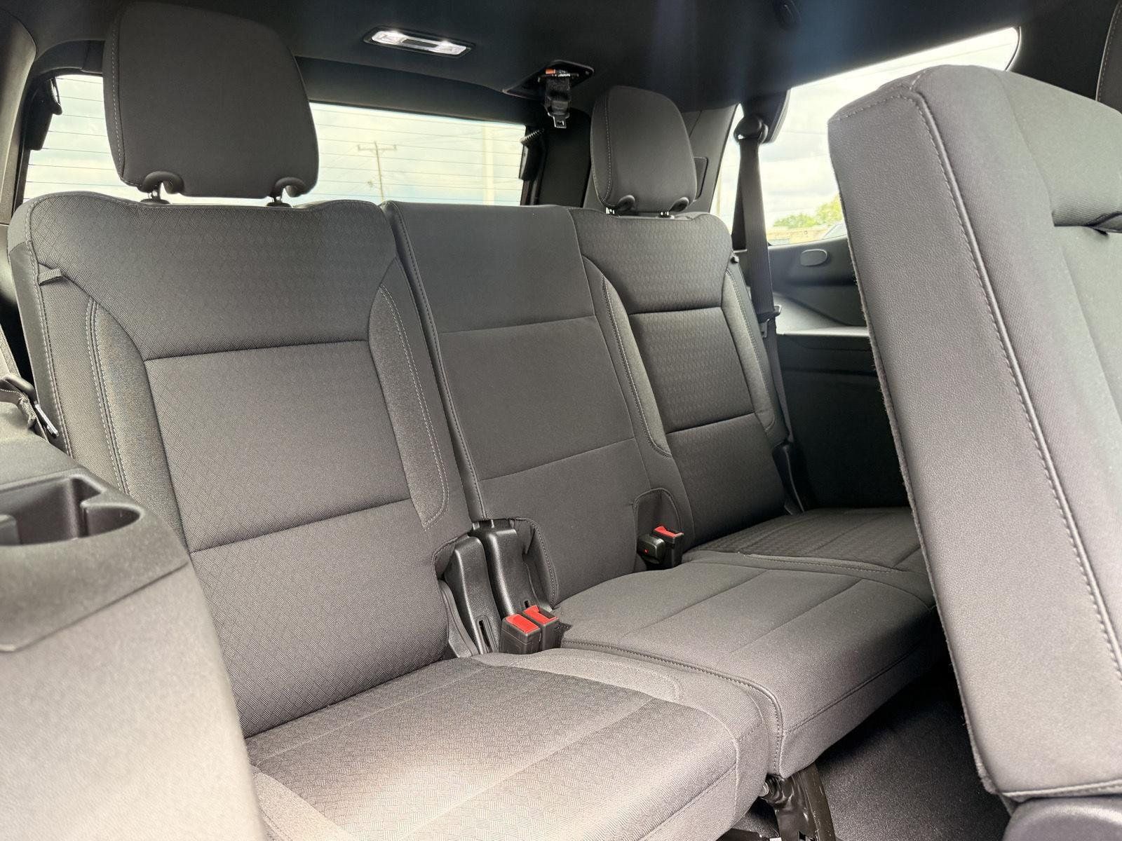 Used 2025 Chevrolet Tahoe LS AWD/4WD image 22