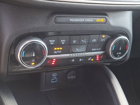 Certified 2022 Ford Escape SEL image 15