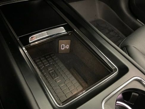 Used 2025 Lincoln Corsair Reserve image 24