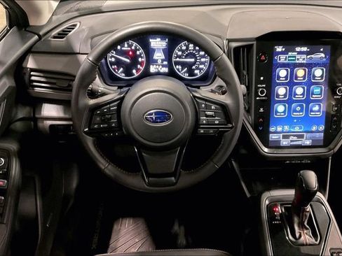 Used 2025 Subaru Crosstrek 2.5i Limited AWD/4WD image 5