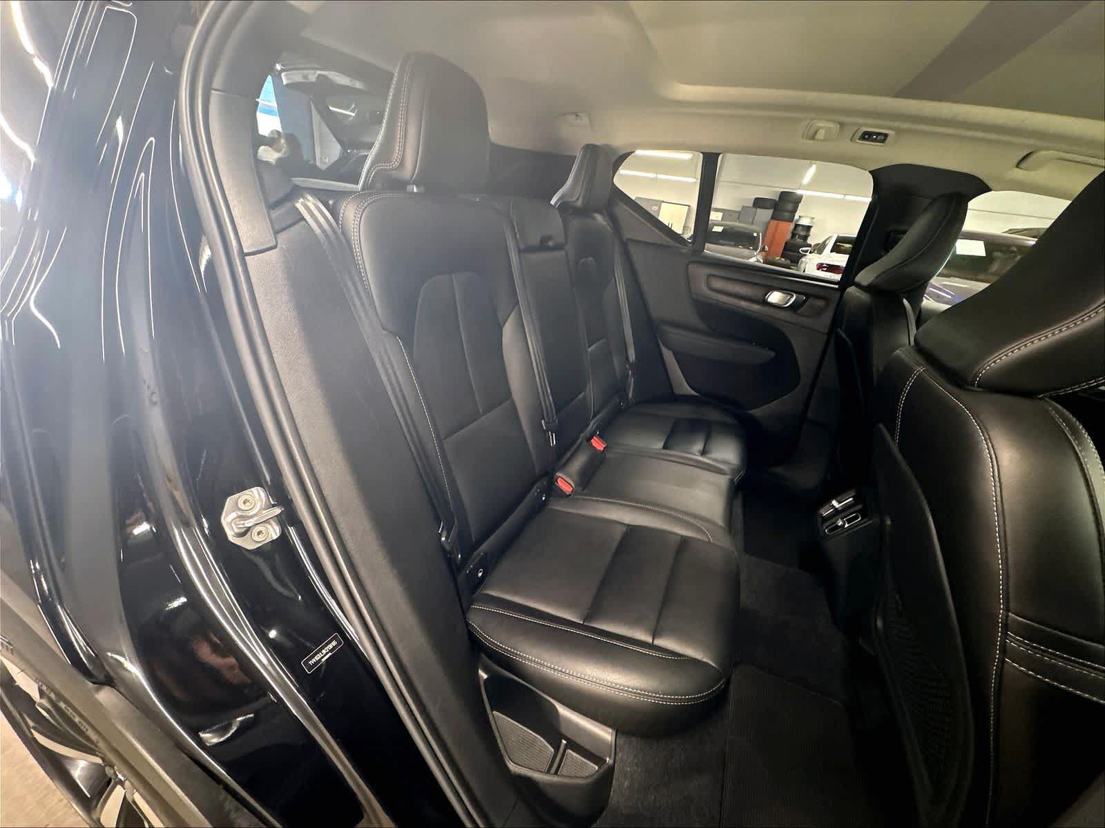 Used 2019 Volvo XC40 T5 Inscription AWD/4WD image 28