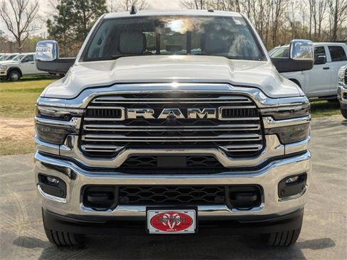 New 2025 RAM 2500 Laramie image 3