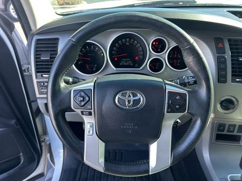 Used 2015 Toyota Sequoia Limited image 20