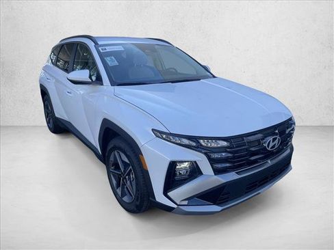 Used 2025 Hyundai Tucson SEL image 3