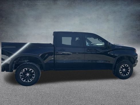 Used 2024 Chevrolet Silverado 1500 ZR2 image 6