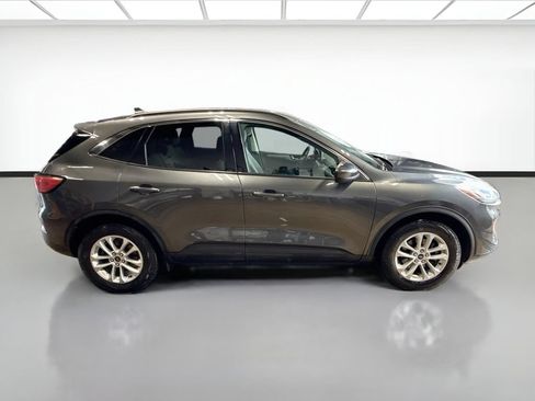 Used 2020 Ford Escape SE AWD/4WD image 3