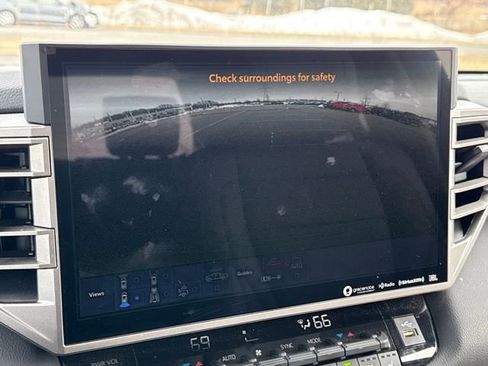 Used 2024 Toyota Tundra Limited image 29