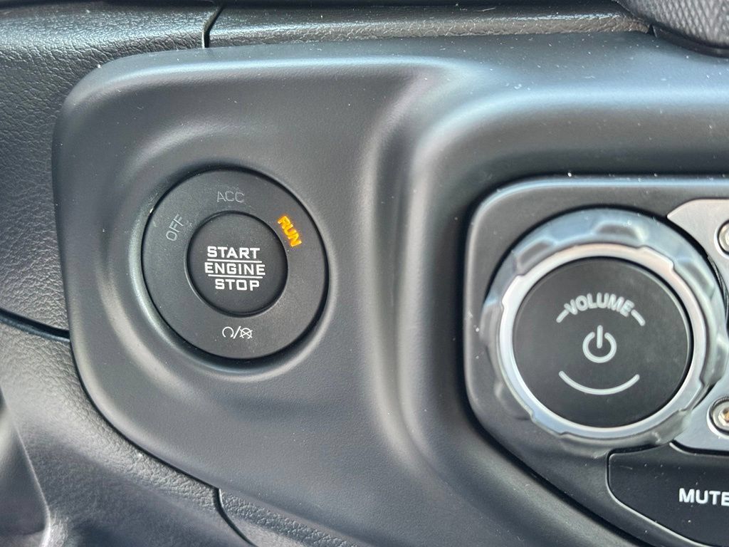 Used 2023 Jeep Wrangler Unlimited w/ Cold Weather Group AWD/4WD image 20
