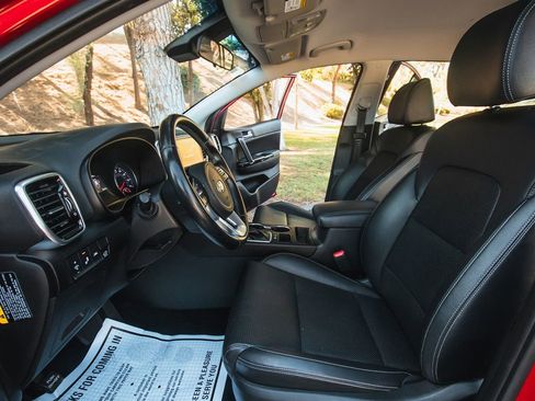 Used 2021 Kia Sportage EX image 10