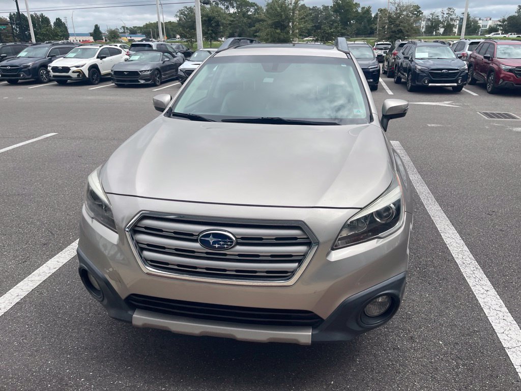 Used 2017 Subaru Outback 2.5i Limited AWD/4WD image 2