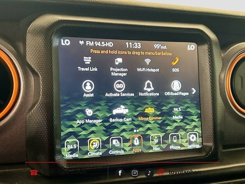 Used 2023 Jeep Gladiator Mojave w/ LED Lighting Group AWD/4WD image 14