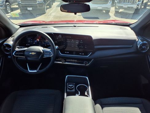 Used 2026 Chevrolet Equinox LT image 13