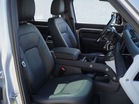 Used 2024 Land Rover Defender 110 S image 23