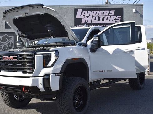 Used 2024 GMC Sierra 3500 AT4 w/ AT4 Preferred Package image 31