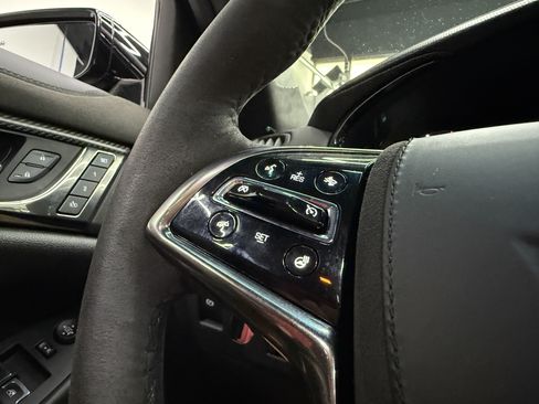 Used 2017 Cadillac CTS V w/ Carbon Fiber Package RWD image 20