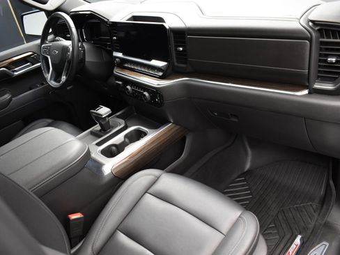 Used 2023 Chevrolet Silverado 1500 RST image 40