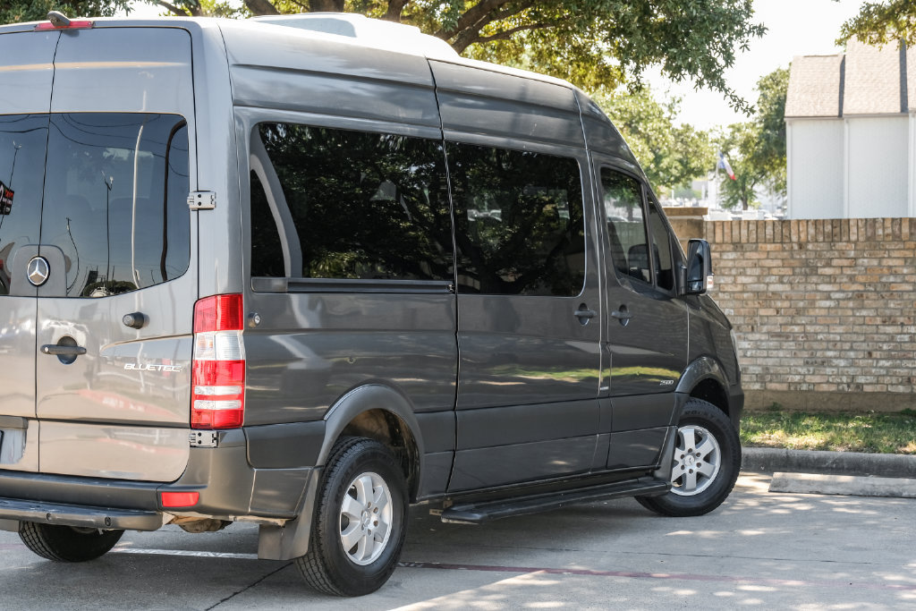 Used 2015 Mercedes-Benz Sprinter 2500 image 17