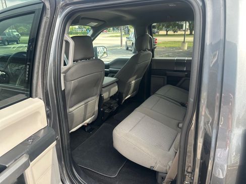 Used 2019 Ford F150 XLT w/ Equipment Group 302A Luxury AWD/4WD image 9