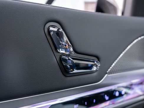 New 2026 BMW 760i xDrive w/ Executive Package image 33