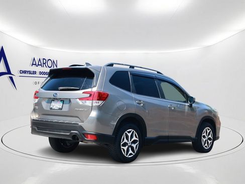 Used 2021 Subaru Forester Premium w/ Popular Package #1 AWD/4WD image 4