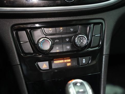 Used 2019 Buick Encore Preferred image 24