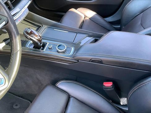 Used 2022 Cadillac CT5 Sport image 16