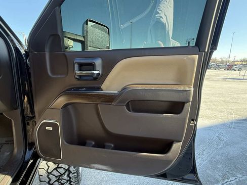Used 2019 GMC Sierra 3500 Denali image 27