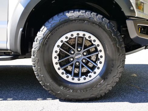 Used 2019 Ford F150 Raptor w/ Equipment Group 802A Luxury image 56