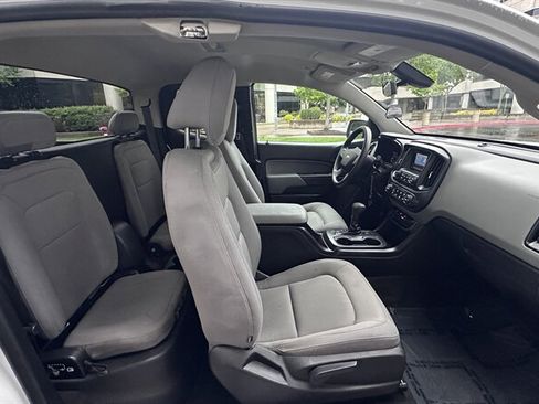 Used 2015 Chevrolet Colorado W/T image 18