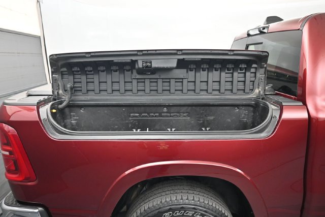 Used 2025 RAM 1500 Limited AWD/4WD image 25