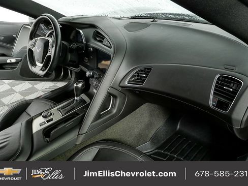 Used 2016 Chevrolet Corvette Stingray Coupe image 19