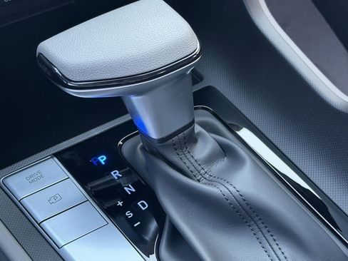 New 2026 Hyundai Elantra SE image 17