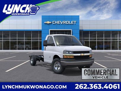 New 2025 Chevrolet Express 3500 w/ Power Convenience Package