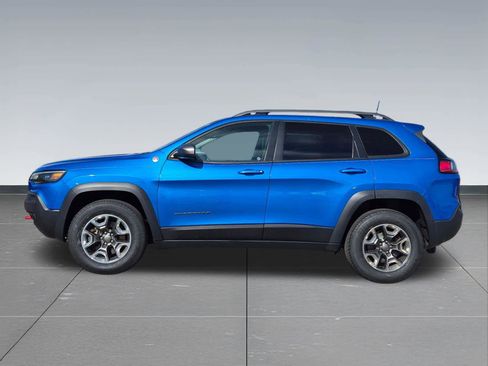 Used 2019 Jeep Cherokee Trailhawk AWD/4WD image 4