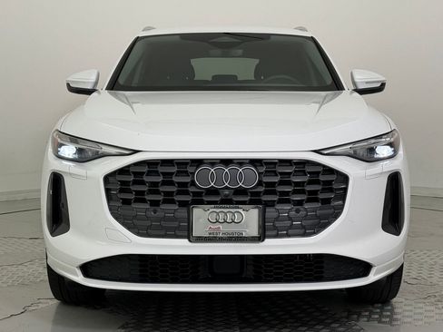 Certified 2025 Audi Q5 Premium image 6